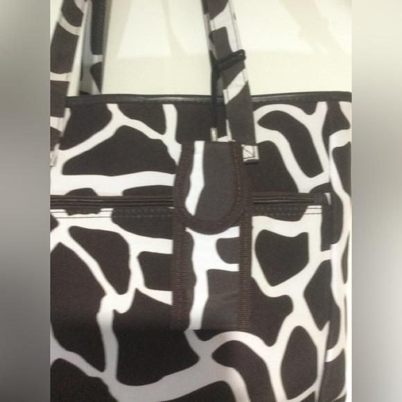 Chocolate Brown Giraffe Canvas Print Shoulder Bag - Picture 2 of 5